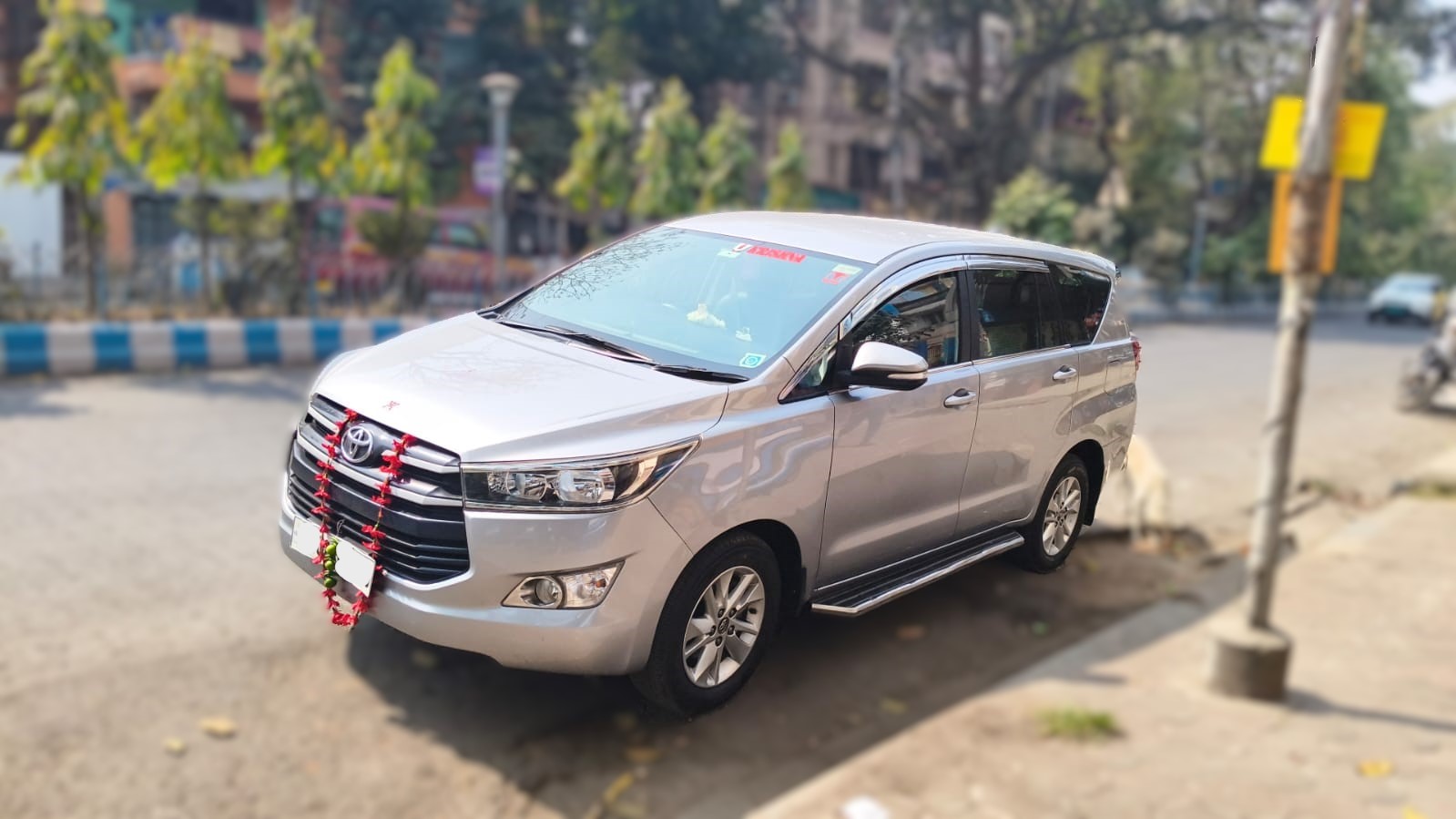 Basu Travels clean and well-maintained outstation cab in Kolkata